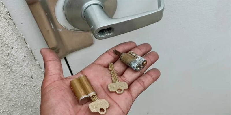 commercial locksmith - Pro-Tech Locksmith